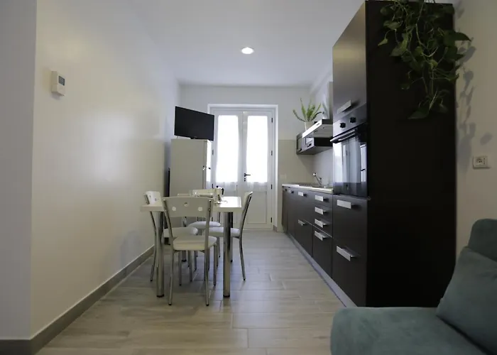 La Del Borgo 公寓 博瓦利诺马里纳