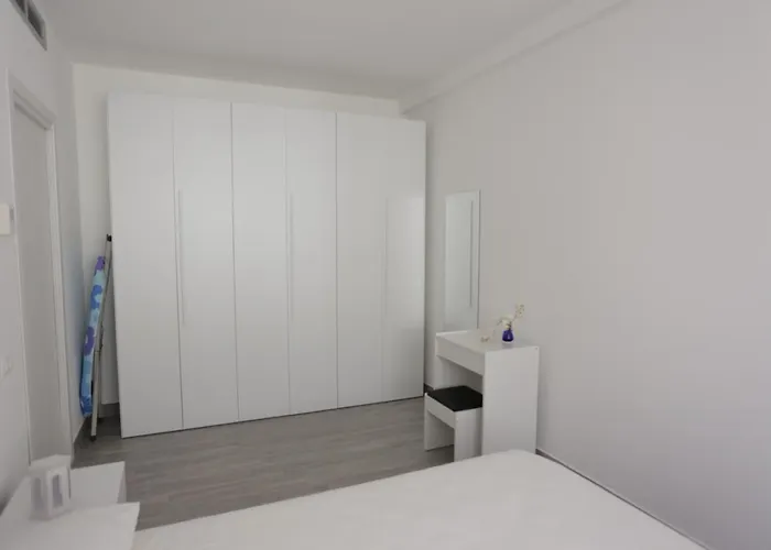 公寓 La Del Borgo 博瓦利诺马里纳